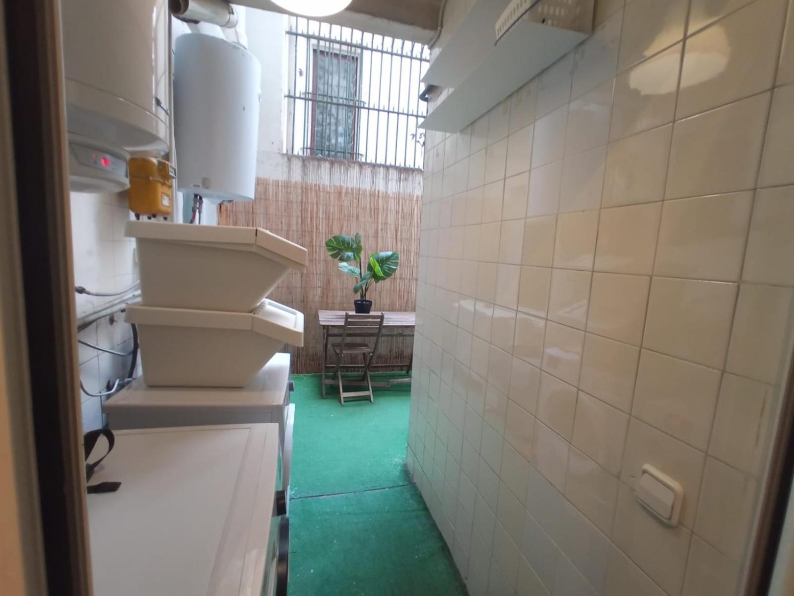 Private Rooms On Tamarit Street Barcelona Ngoại thất bức ảnh