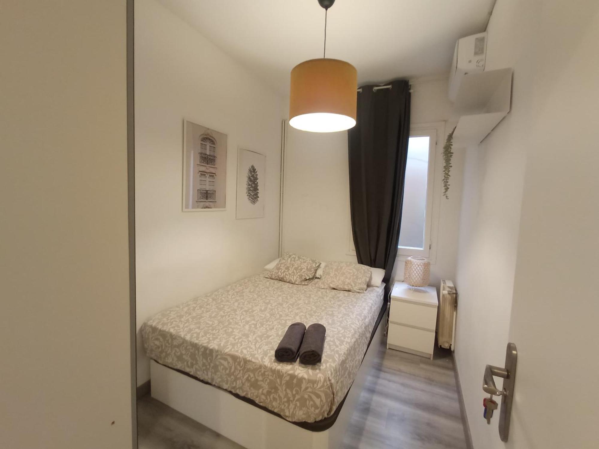 Private Rooms On Tamarit Street Barcelona Ngoại thất bức ảnh