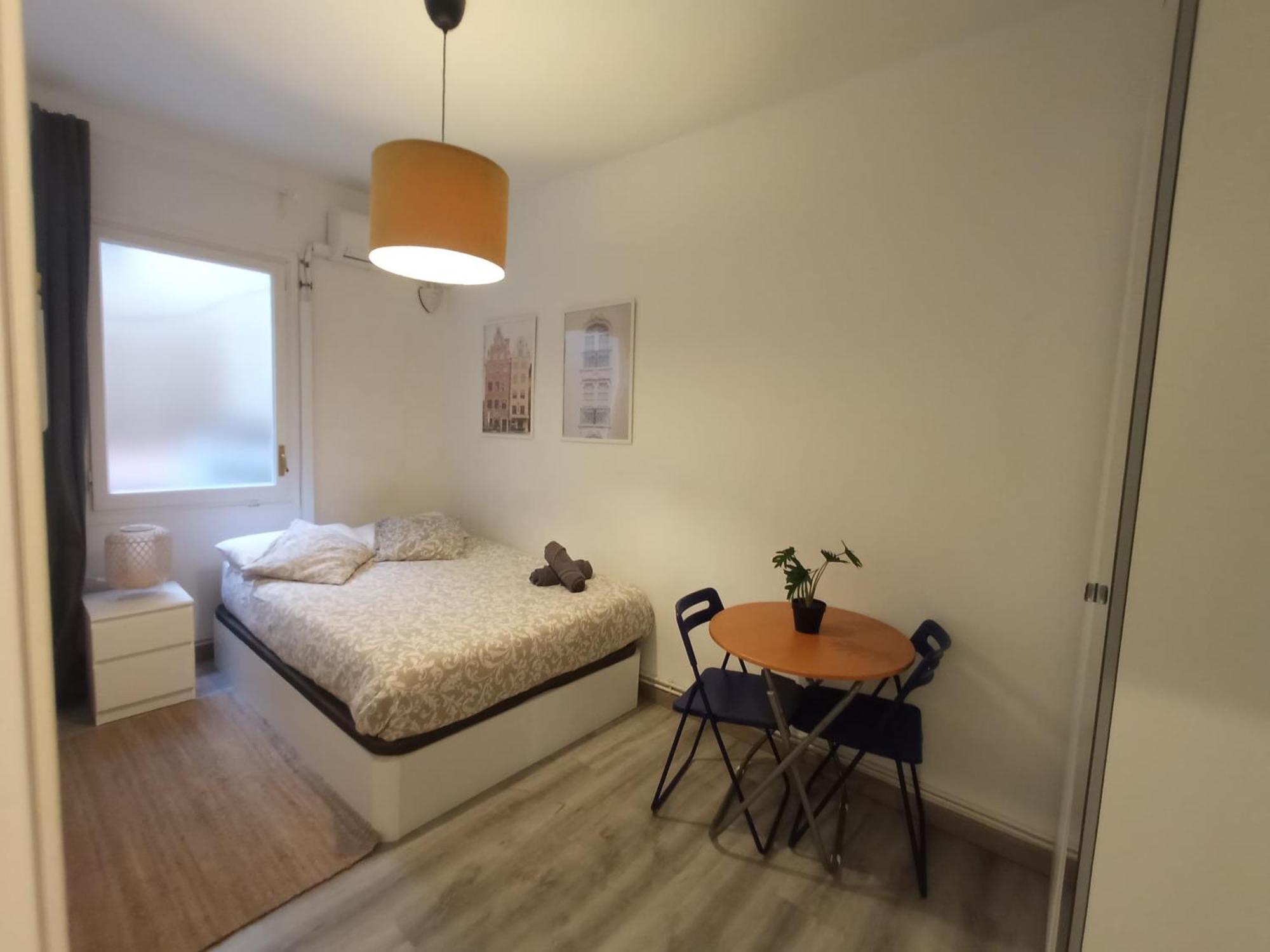 Private Rooms On Tamarit Street Barcelona Ngoại thất bức ảnh